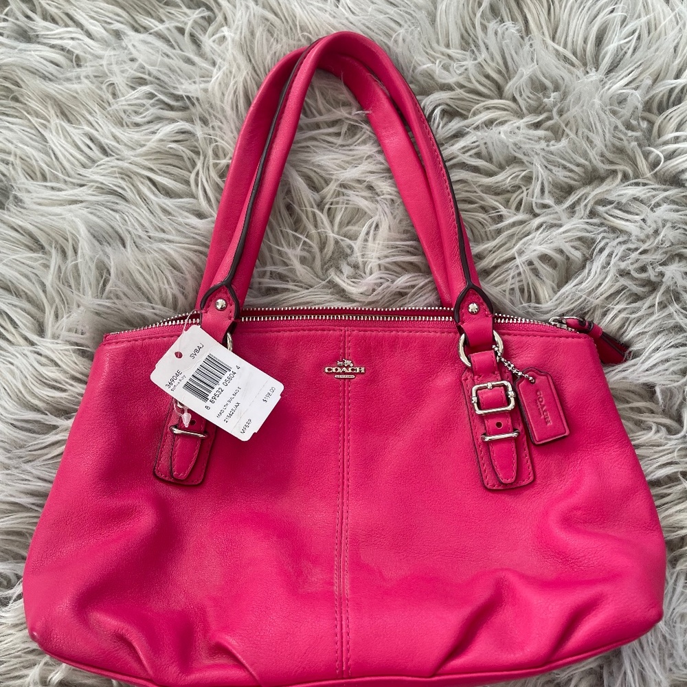 Women’s Coach leather hand bag